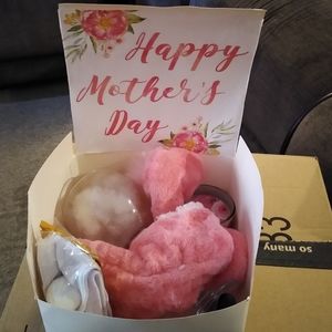 Mother's Day gift boxes